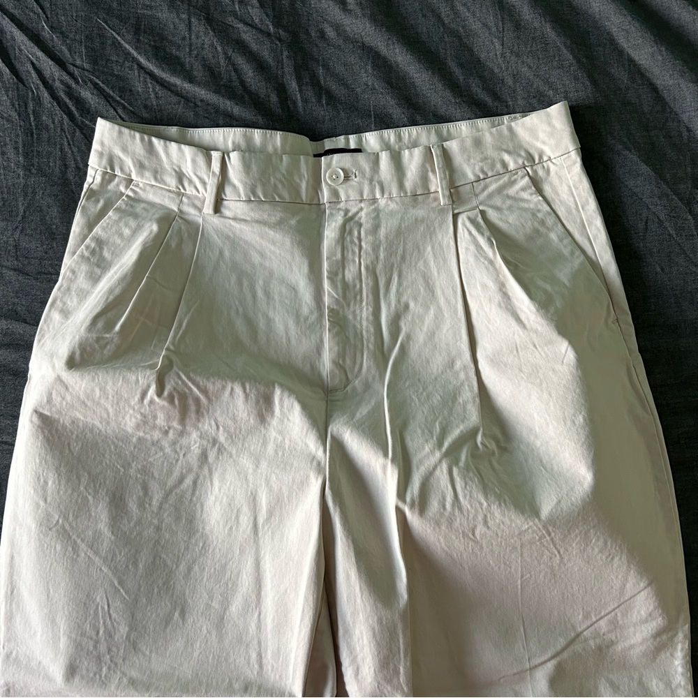 Banana Republic Cropped Chino